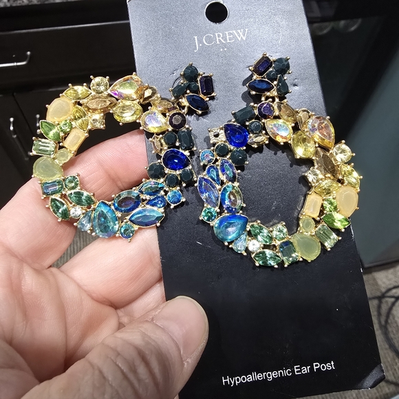 NWT J CREW WREATH CIRCLE RHINESTONE GEMSTONE DARK SEA GREEN EARRINGS - Picture 13 of 14